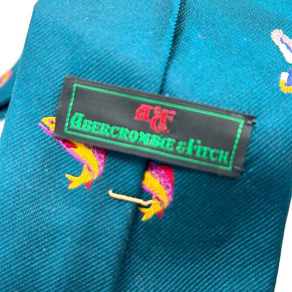 VIntage Abercrombie & FItch tie - Embroidered birds and fish - Picture 2 of 5